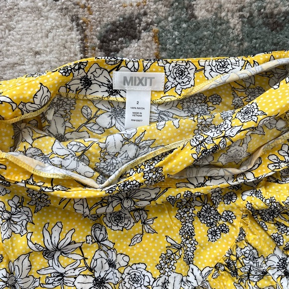 Wrap Skirt - Picture 3 of 4